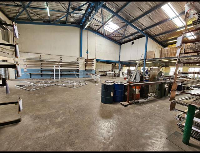 2,899M² FACTORY TO LET IN KYA SANDS